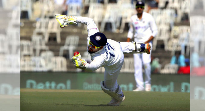 Gavaskar, Bhogle laud Rishabh Pant’s wicketkeeping
