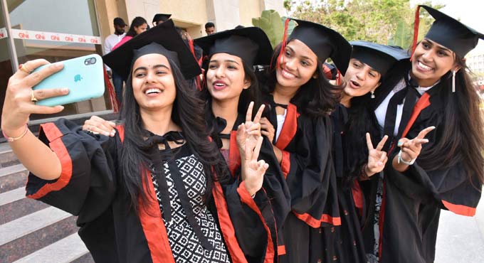 Hyderabad: 1,600 students graduated from Gurunanak institutions