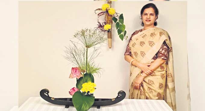 Ikebana enthusiasts host virtual event