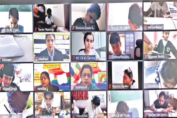 Conveying message of social relevance through creativity