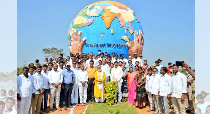 Harish, Allola inaugurate ‘Kalpaka Vanam’ urban park in Siddipet