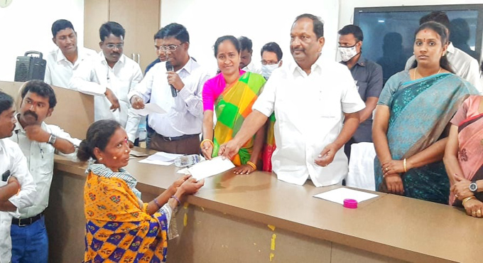 Kalyanalaxmi a role model to the country: Koppula