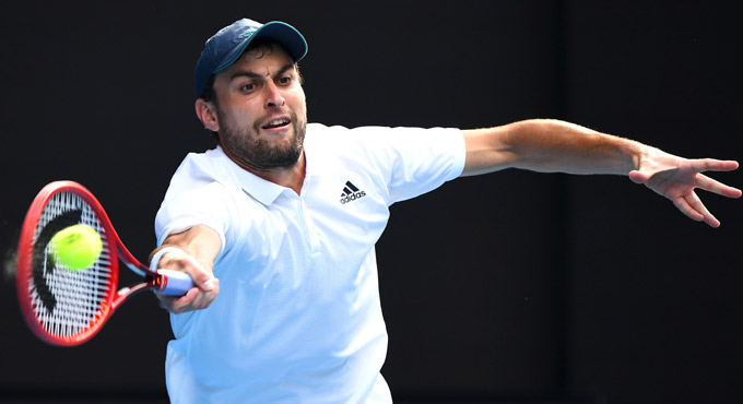 Qualifier Karatsev cruises into semis