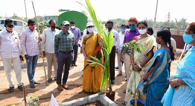 Karimnagar cops get OSD’s pat for green drive