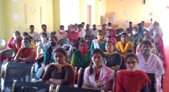 Mega job mela at Karimnagar evokes good response