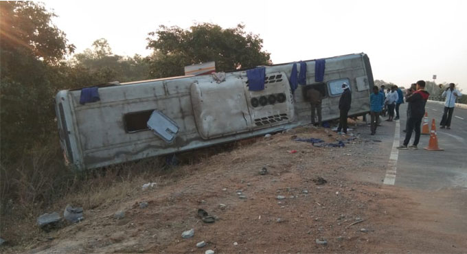 Maharashtra-RTC-bus-acciden