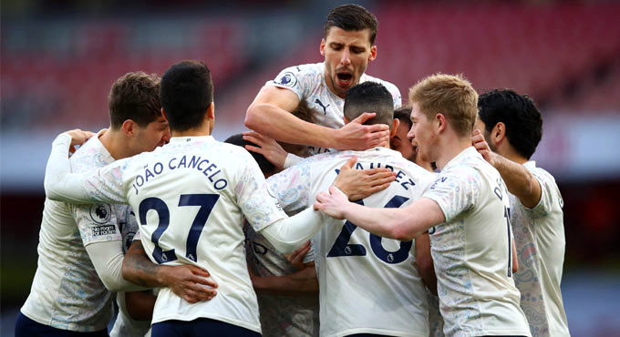 Manchester City maintain winning streak with victory over Arsenal 
