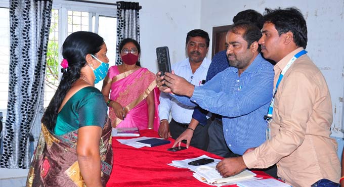 PM SVANidhi loan mela held for street vendors in Mancherial