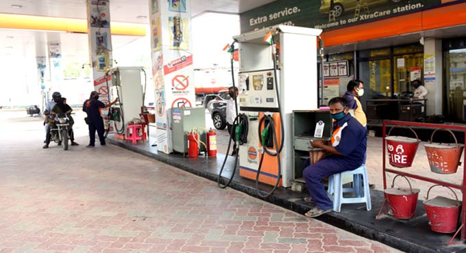 Petrol price crosses Rs 91 in Hyderabad