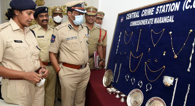 Warangal Urban: Police arrest seasoned thief, recover Rs 7.40 lakh worth stolen property