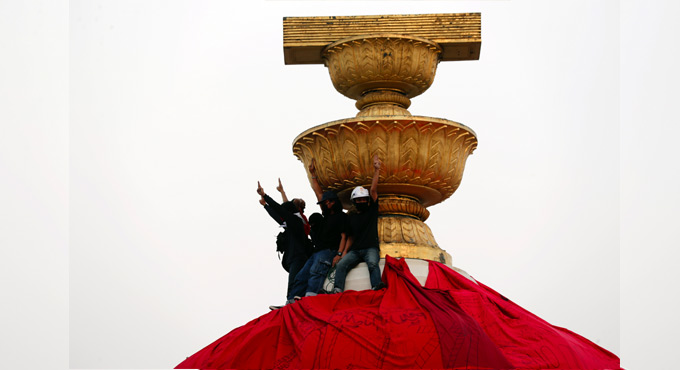 Thailand’s pro-democracy protesters clash with police