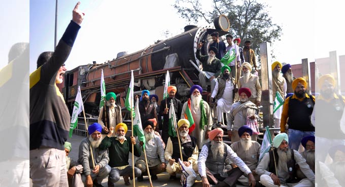 ‘Rail roko’ call: Farmers assemble near rail tracks in Punjab, Haryana