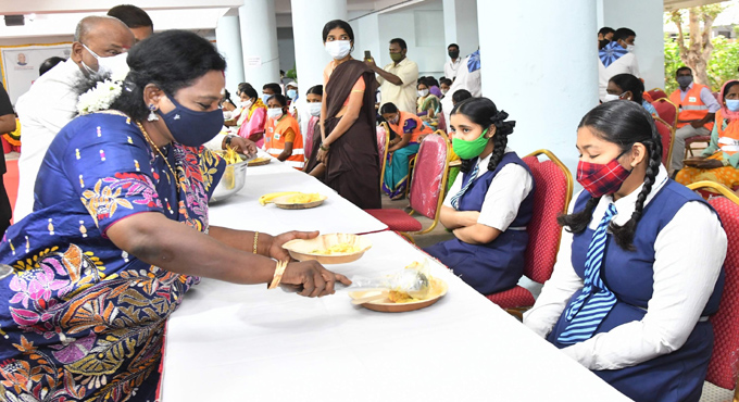 Telangana Governor launches Raj Bhavan Annam Canteen