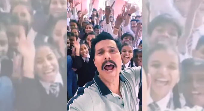 Randeep Hooda shares his version of ‘PawriHoriHai’