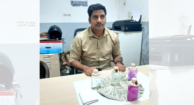 Sub-inspector nabbed taking bribe in Hyderabad