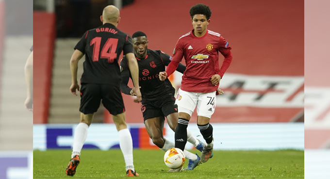 Shola Shoretire becomes Man Utd’s youngest player in Europa League