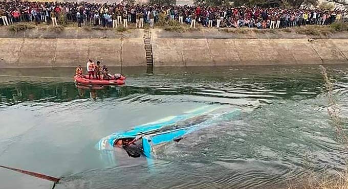 MP bus accident: Toll rises to 45; rescue operations continue