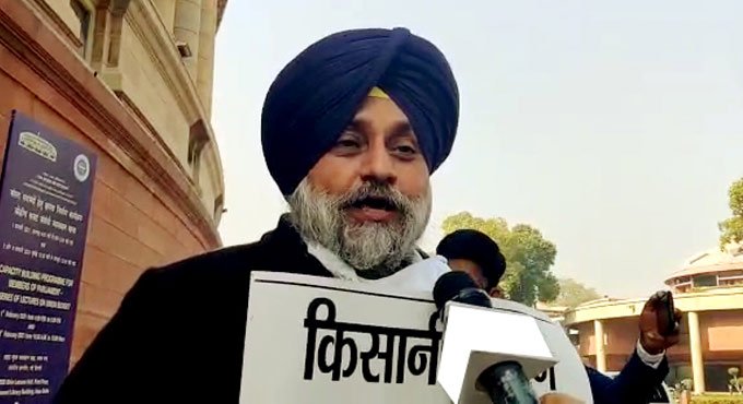 Sukhbir Badal’s vehicle pelted with stones in Punjab, claims SAD
