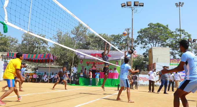 Students should take up sports, says Nalgonda MLA