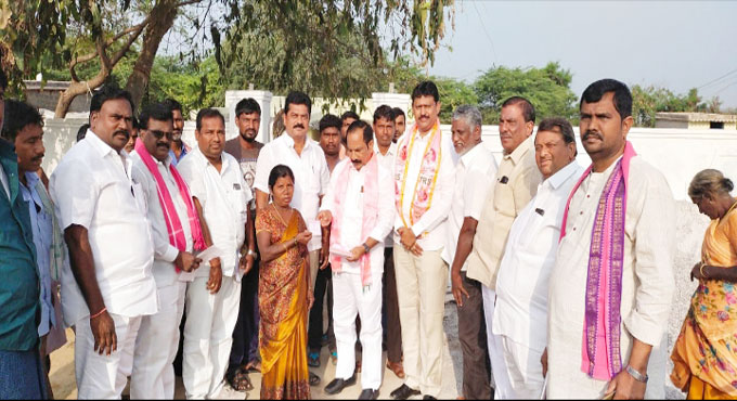 TRS membership drive gets good response in Nalgonda