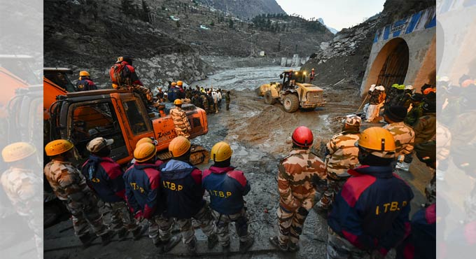 Toll climbs to 28 in Uttarakhand disaster, CM undertakes aerial survey