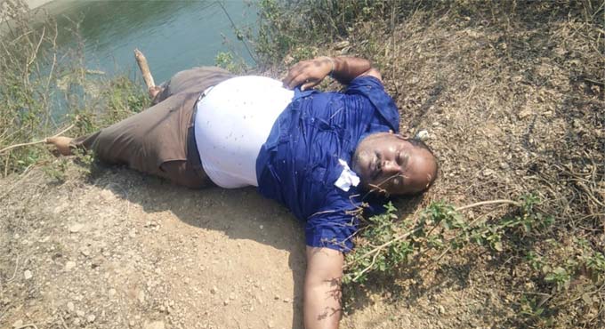 Warangal: Three including teacher killed as car crashes into SRSP canal