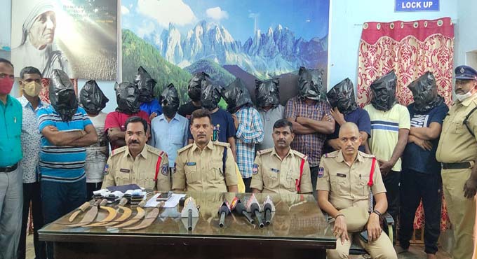 13 arrested in Suryapet realtor murder case