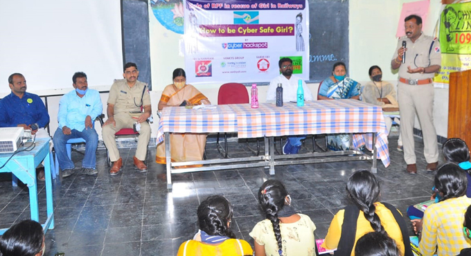 Be cautious while using social media, girls told