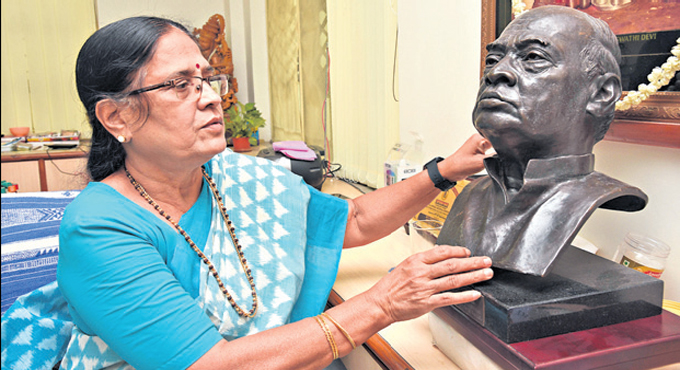 ‘Don’t see me as just PV’s daughter’