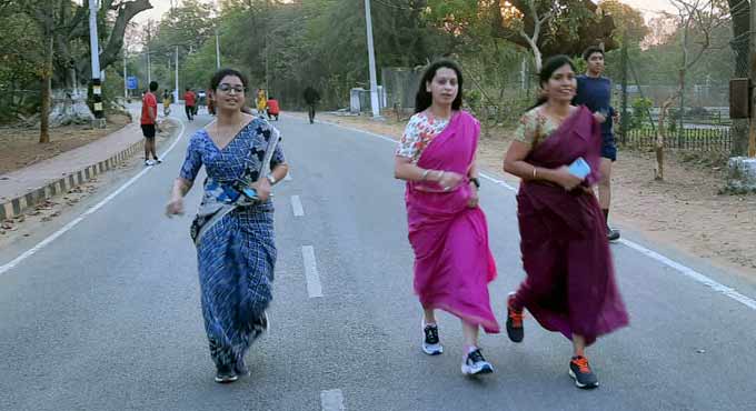 Alwal Runners’ Club holds ‘Saree Run’