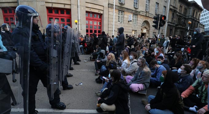 14 arrests in anti-lockdown protest in UK city of Bristol