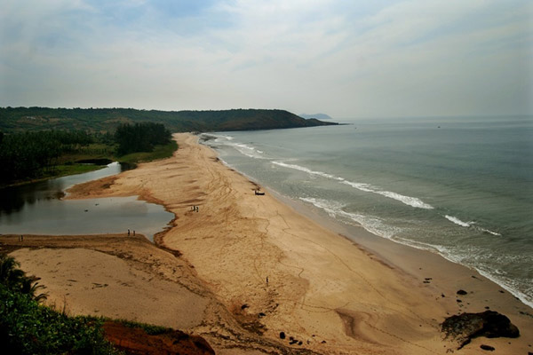 Top 10 offbeat beach destinations in Maharashtra