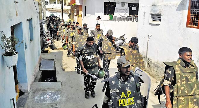 Internet services remain suspended for sixth day in Bhainsa