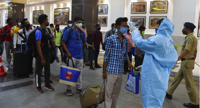 Spike in daily COVID-19 cases, India registers 23,285 new infections