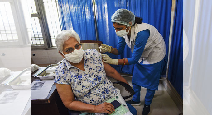 Surge in daily COVID-19 cases, India records over 17,000 new infections