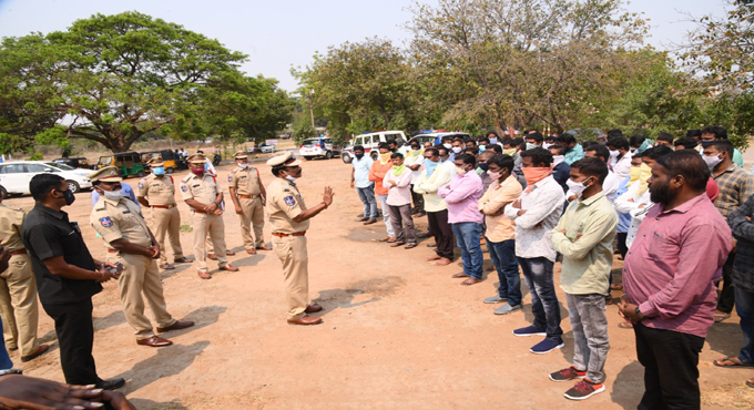 Ramagundam CP warns land grabbers of stern action