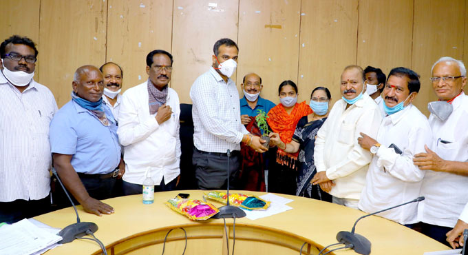 Bigger role for IRCS during second Covid wave: Khammam Collector