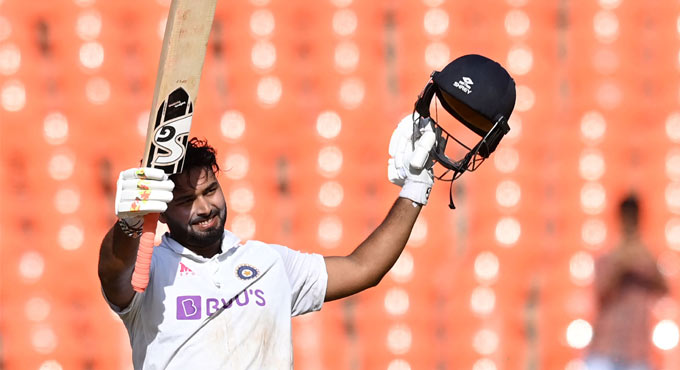 Cricketers hail Rishabh Pant’s reverse scoop in fourth Test