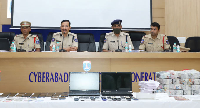 Cyberabad Cybercrime police bust e-commerce fraud gang, nab 10