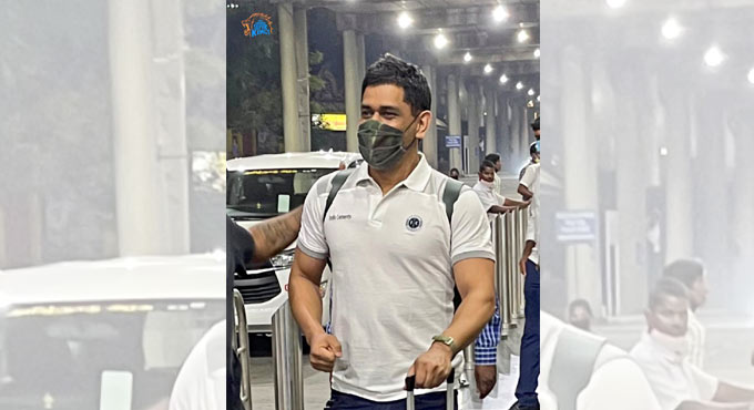 Dhoni, Rayudu reach Chennai, CSK to start camp from March 8 or 9