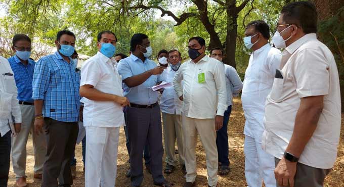 Warangal: Errabelli inspects lands for constructing integrated markets