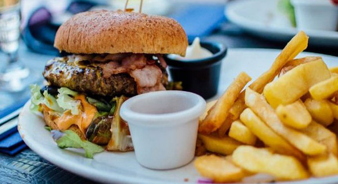 Frequently eating meals prepared away from home linked to increased death risk