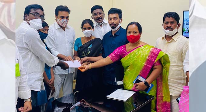 Kothagudem: Financial aid of Rs 30 lakh for kin of TRS leader killed by Maoists