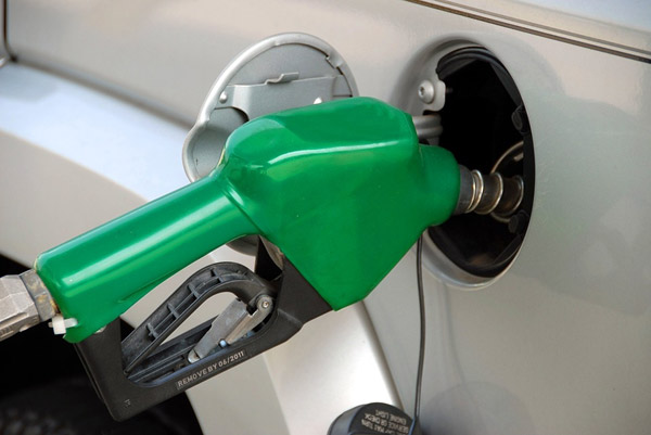 Petrol, diesel prices unmoved though global oil rate firm