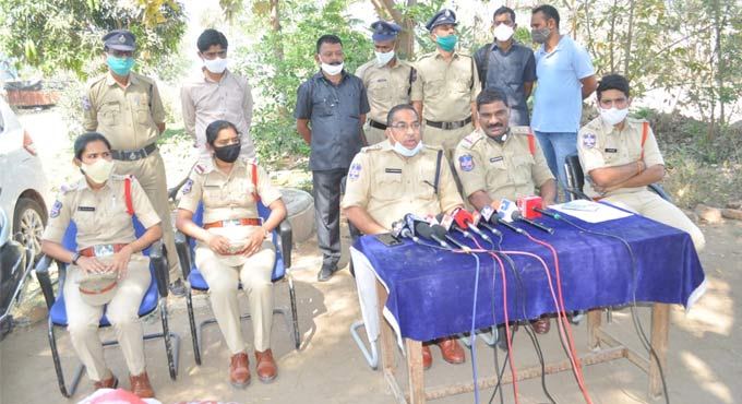 Three held for smuggling ganja in Adilabad
