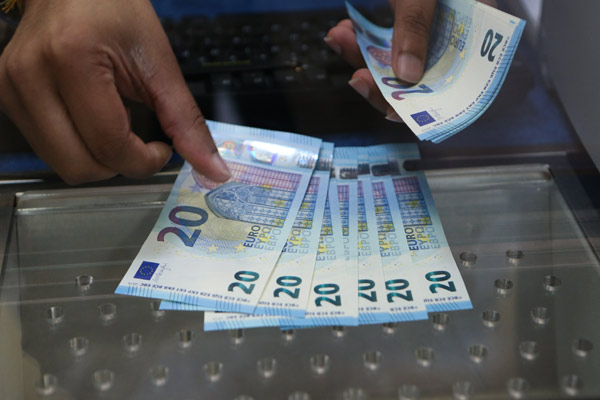 India now has 4th largest forex reserves