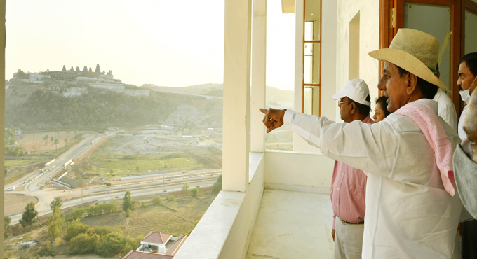 Plan regular sevas at Yadadri on lines of Tirumala: KCR