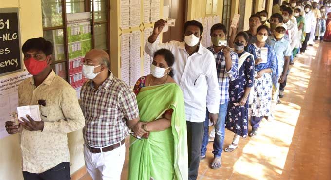 74 pc polling recorded in Warangal-Khammam-Nalgonda constituency