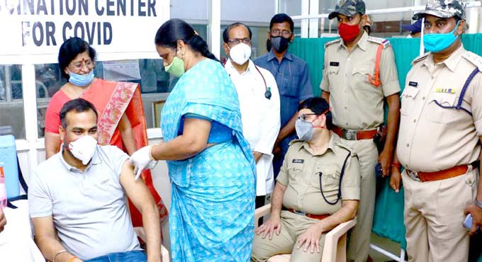 Measures taken to check second Covid wave: Khammam Collector