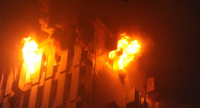 Seven killed in fire in Railway building at Kolkata